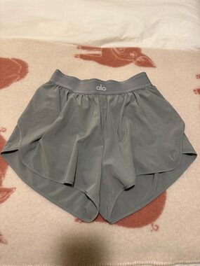 ALO Yoga Light Gray Layered Run Shorts